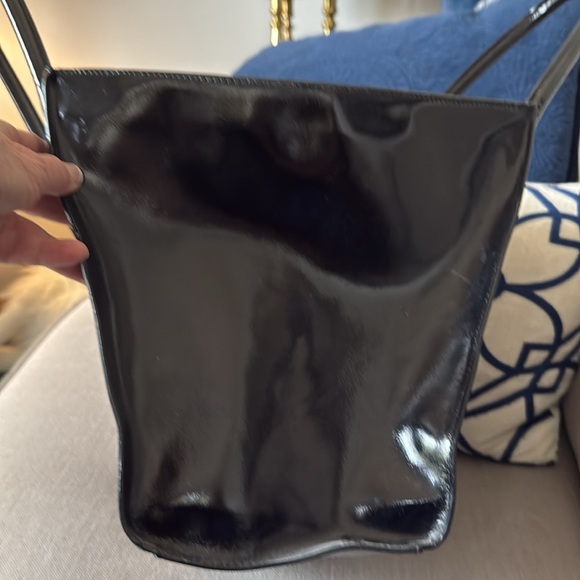 Calvin Klein black patent leather large tote purse excellent condition - Picture 8 of 11